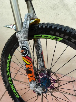 Bicicleta Descenso UMF Serigrafiada Única