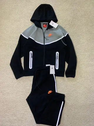 Conjunto Nike Tech Fleece Negro Gris
