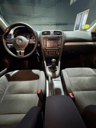 VOLKSWAGEN Golf VI 1.6 TDI 105cv DPF Advance