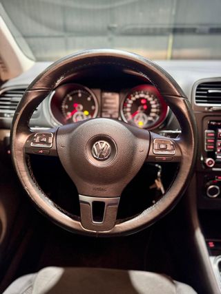 VOLKSWAGEN Golf VI 1.6 TDI 105cv DPF Advance
