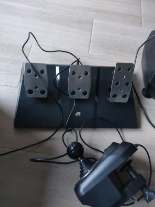 Volante FR-Tec Suzuka Elite 3 con soporte