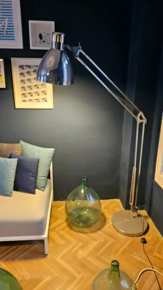 Lámpara Flexo Gigante Metálica