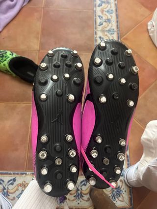 Botas de fútbol Puma rosas Talla 38