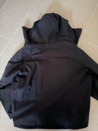 Chubasquero Patagonia Negro Talla M