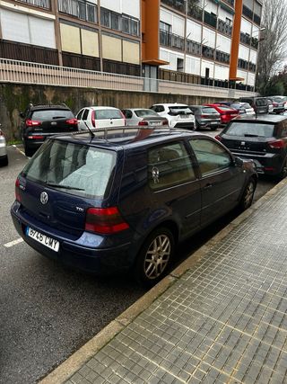 Volkswagen Golf 2003