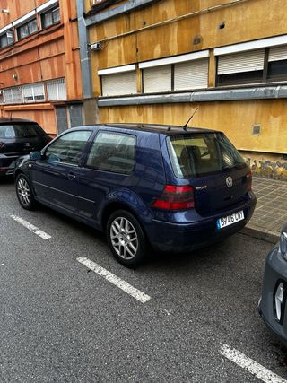 Volkswagen Golf 2003