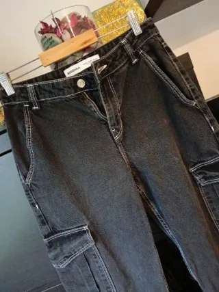 Pantalón Cargo Bershka Gris Talla 34