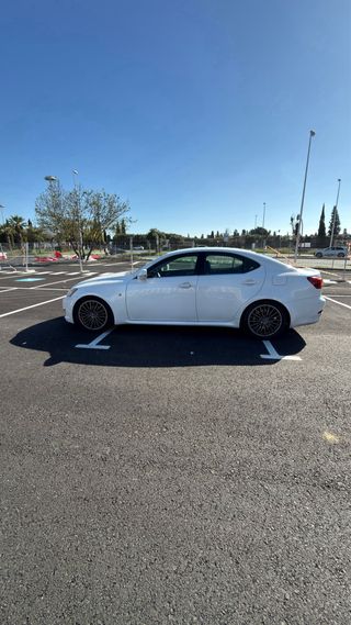 Lexus IS 220d Luxury