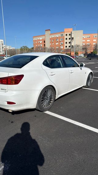 Lexus IS 220d Luxury