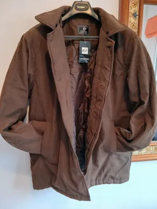 Abrigo marrón hombre talla XL. Nuevo.