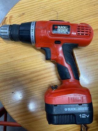 Taladro Atornillador Black & Decker 12V