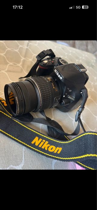 Cámara Nikon D5200 Kit 18-55 VR II. Nueva .