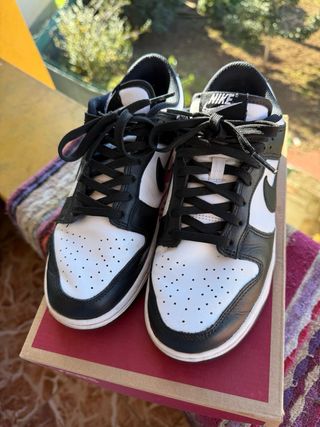 Nike Dunk Low Blanco y Negro. Con apenas uso