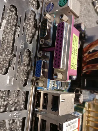 Placa Base Gigabyte GA-81945GMF-RH