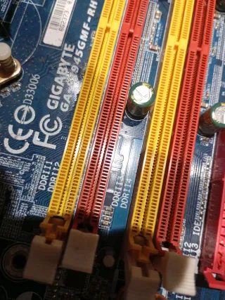 Placa Base Gigabyte GA-81945GMF-RH