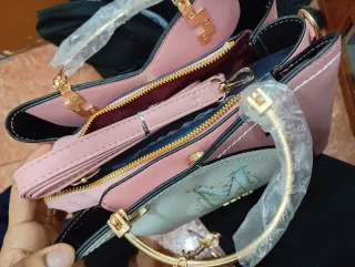 Carteras Gucci, Tommy Hilfiger y Guess