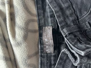 Pantalones vaqueros negros