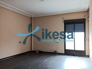 Piso en venta en Torreperogil