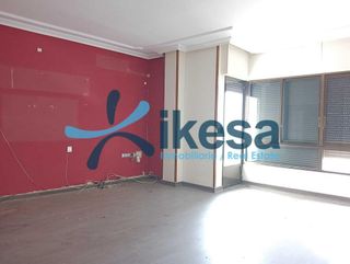 Piso en venta en Torreperogil