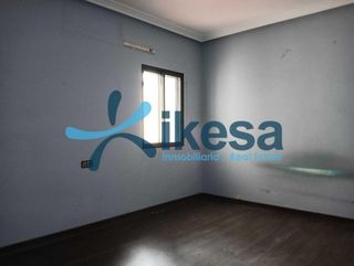 Piso en venta en Torreperogil