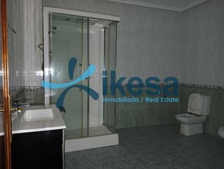 Piso en venta en Torreperogil