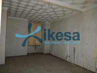 Chalet en venta en Alcaudete