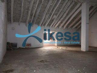 Chalet en venta en Alcaudete