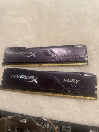 Placa Gigabyte B365M + Intel i7 9700 + 16GB RAM