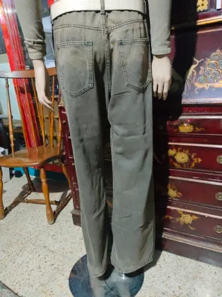 Pantalones vaqueros mujer.
