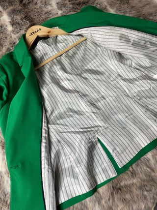 Americana Zara Verde Botones Dorados