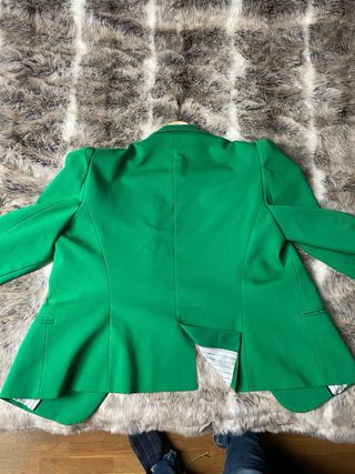 Americana Zara Verde Botones Dorados