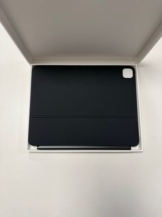 Magic Keyboard iPad Pro 13 M4/M5