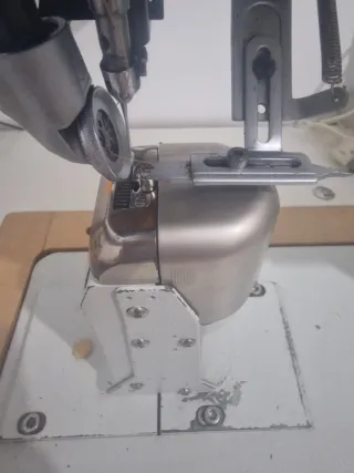 Máquina de coser automática SEWMAG