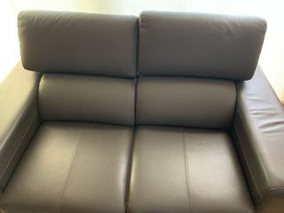 Divano in pelle marrone cioccolato