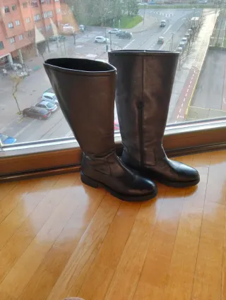 Botas de Piel Negras Talla 40
