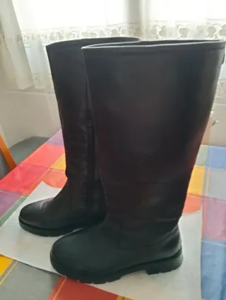 Botas de Piel Negras Talla 40