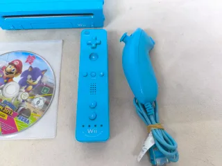 Consola Wii Azul + Juego Mario & Sonic
