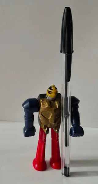 Robot vintage anni '70/'80 stile Mecha giapponese Mazinguer