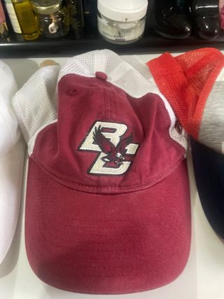 Lote de gorras variadas