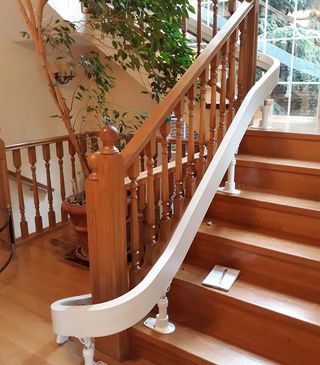 SILLAS SALVAESCALERAS EN PONFERRADA