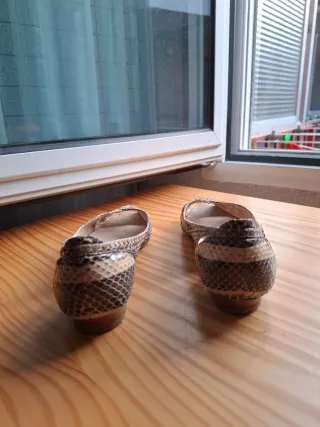 Zapatos planos piel corte mariposa