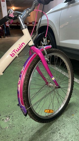 Bicicleta Btwin niña rosa y crema