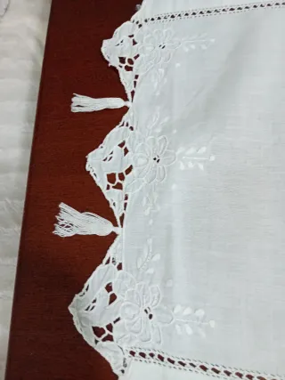 Tendina ricamata a mano 230x37 cm