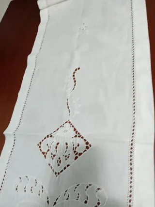 Tendina ricamata a mano 230x37 cm