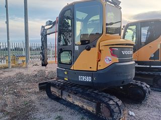 Mini Excavadora Volvo ECR 58 D