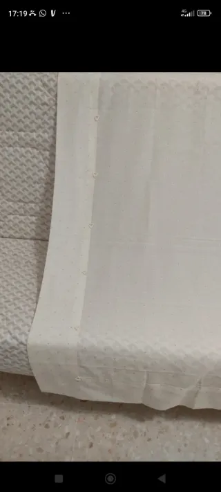 Estore beige y tono azul