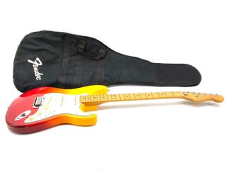 E1803777-0 Guitarra Eléctrica Fender Player Plus