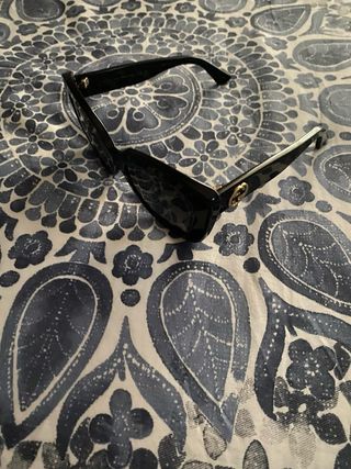 Gafas de sol Gucci negras