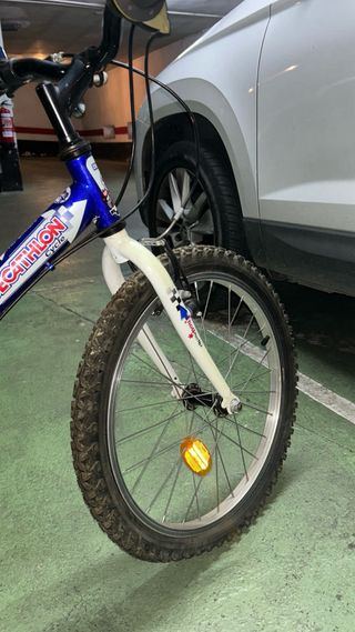 Bicicleta infantil Decathlon azul