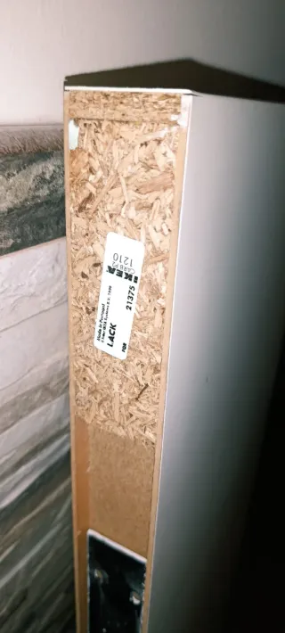 Estanterías de madera blancas